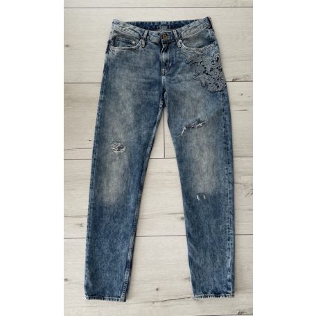 H&M hímzett boyfriend farmernadrág - S